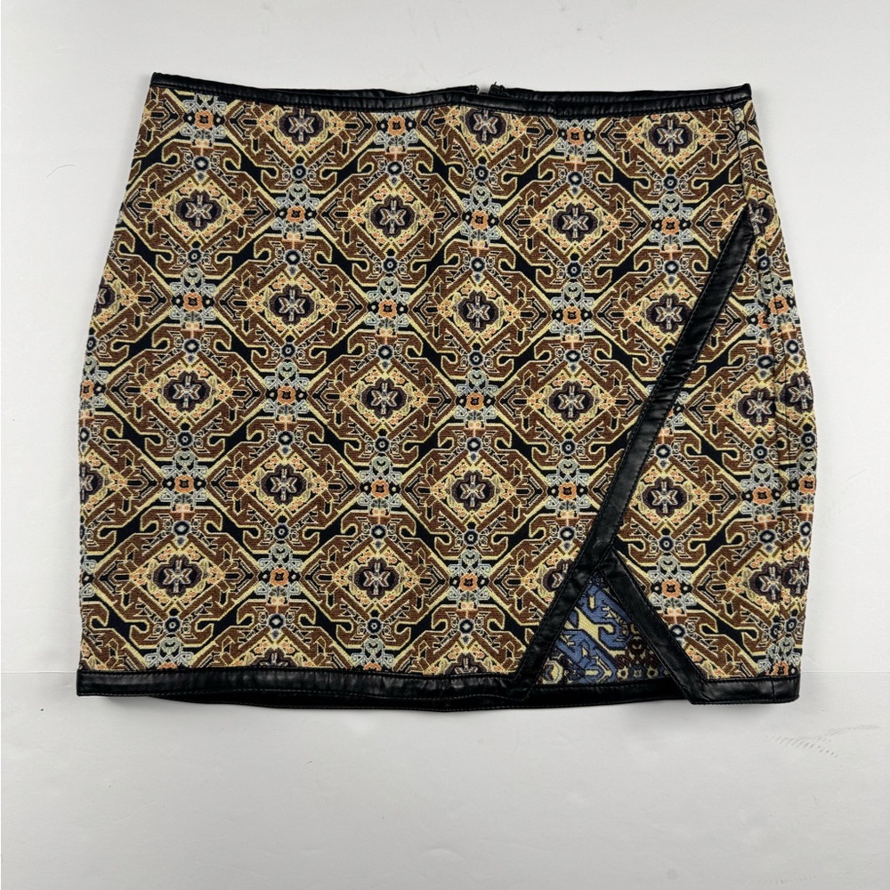 Express Black and Brown Patterned min skirt size 8